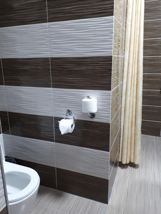 Kok-Art Hotel Jalal-Abad Esterno foto