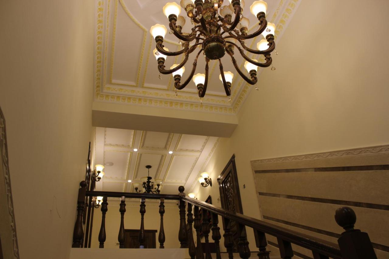 Kok-Art Hotel Jalal-Abad Esterno foto