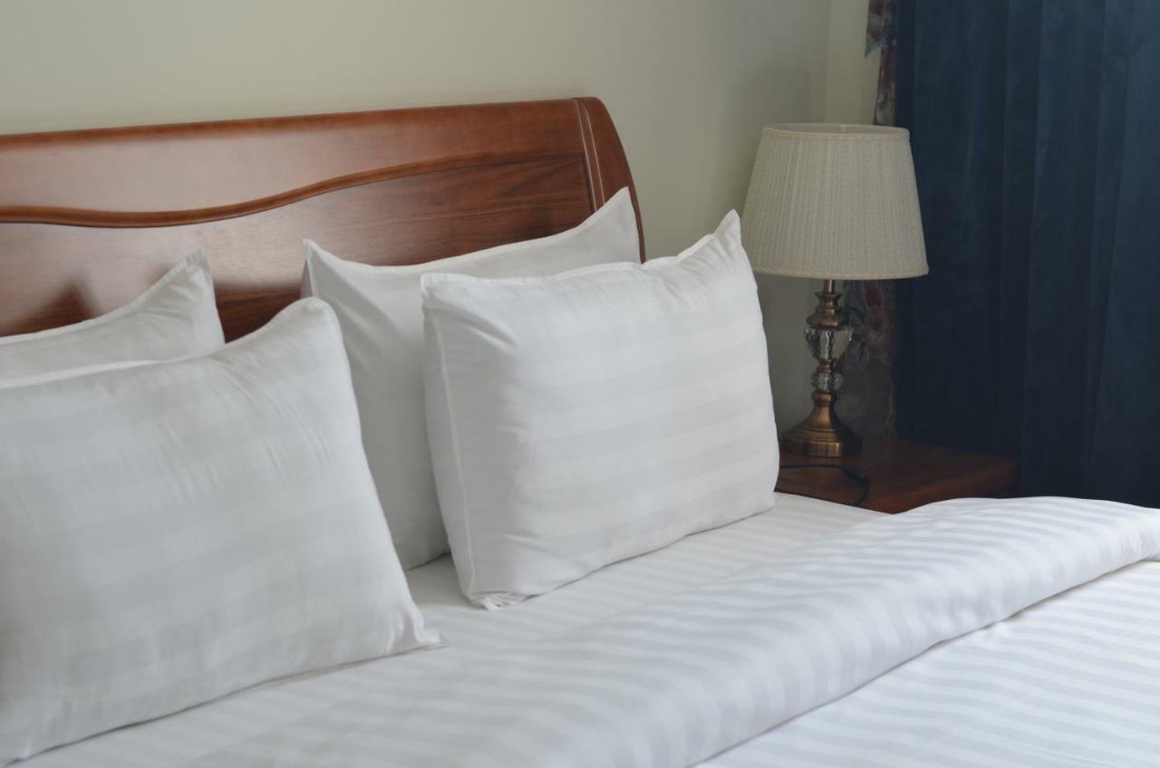 Kok-Art Hotel Jalal-Abad Esterno foto